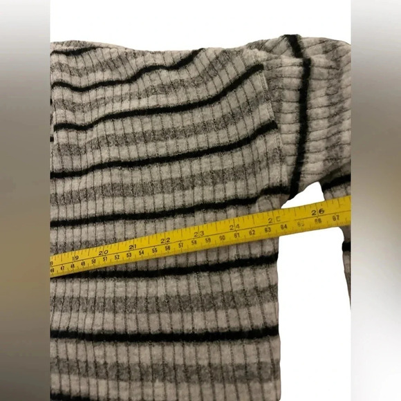 Anthropologie Pippa Hacci Turtleneck Sz M - Picture 10 of 11